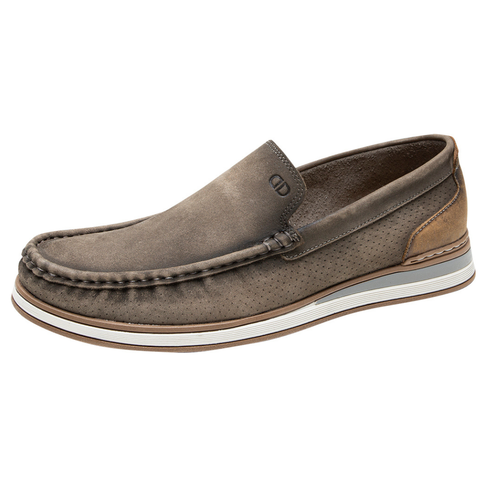 Democrata fashion slip on