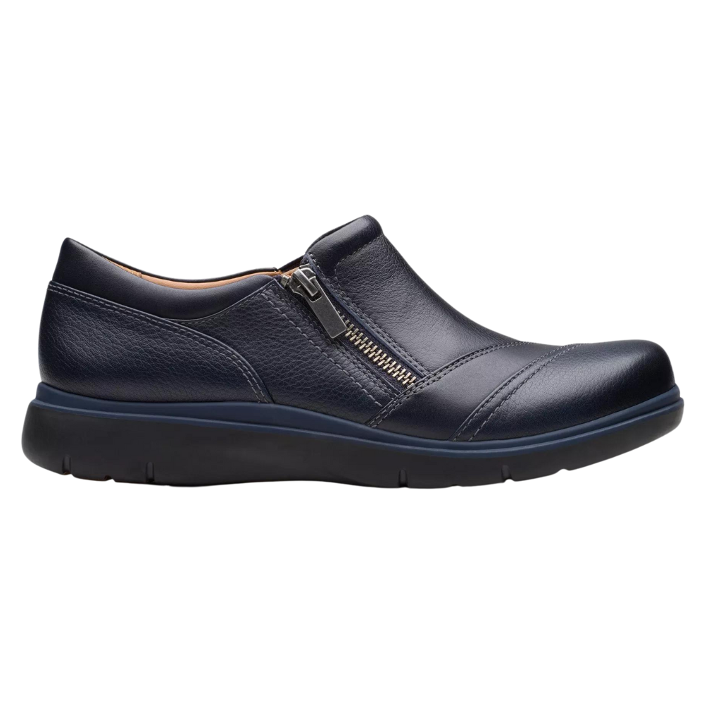 Clarks navy leather shoes best sale