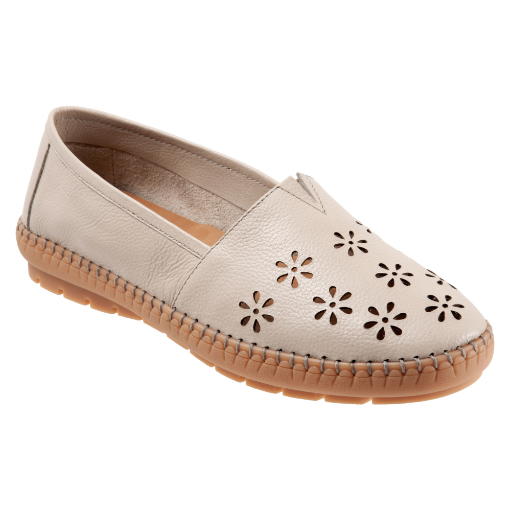 Trotters Rosie Ivory Leather Slip-On (Women's) | Mar-Lou Shoes